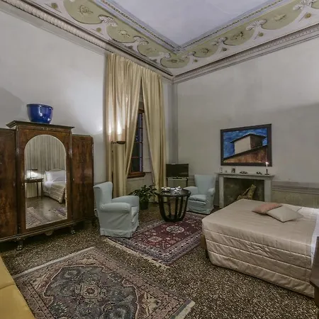 Bed and Breakfast Torre Dei Lari Residenza D'Epoca à Florence Extérieur photo