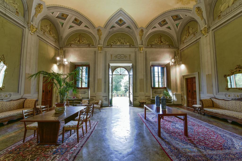Torre Dei Lari Residenza D'epoca Bed and breakfast