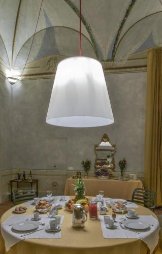 Torre Dei Lari Residenza D'epoca Bed and breakfast 3*