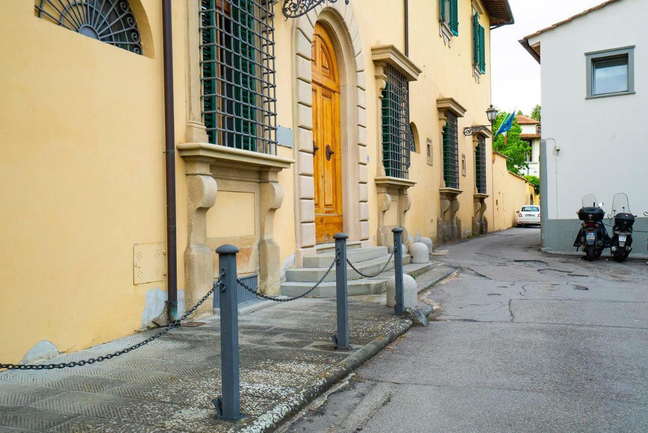 Bed & Breakfast Torre Dei Lari Residenza D'epoca Firenze