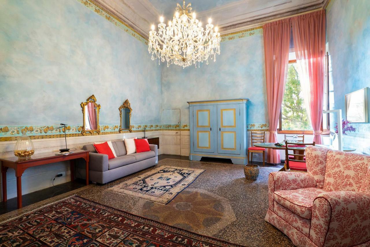 Bed & Breakfast Torre Dei Lari Residenza D'epoca Firenze